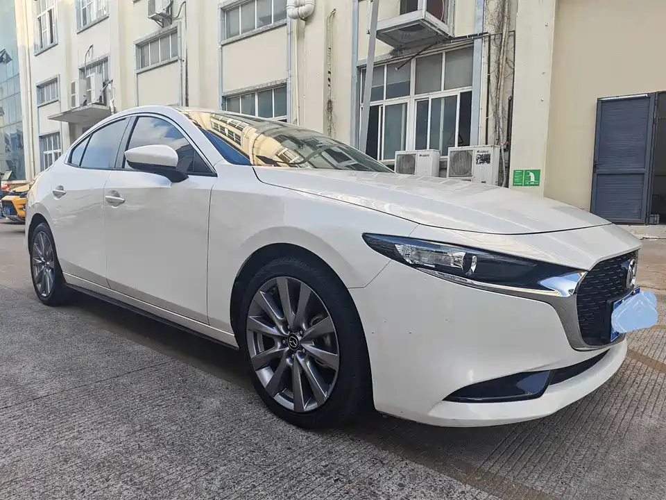 Mazda 3 Angkesaila