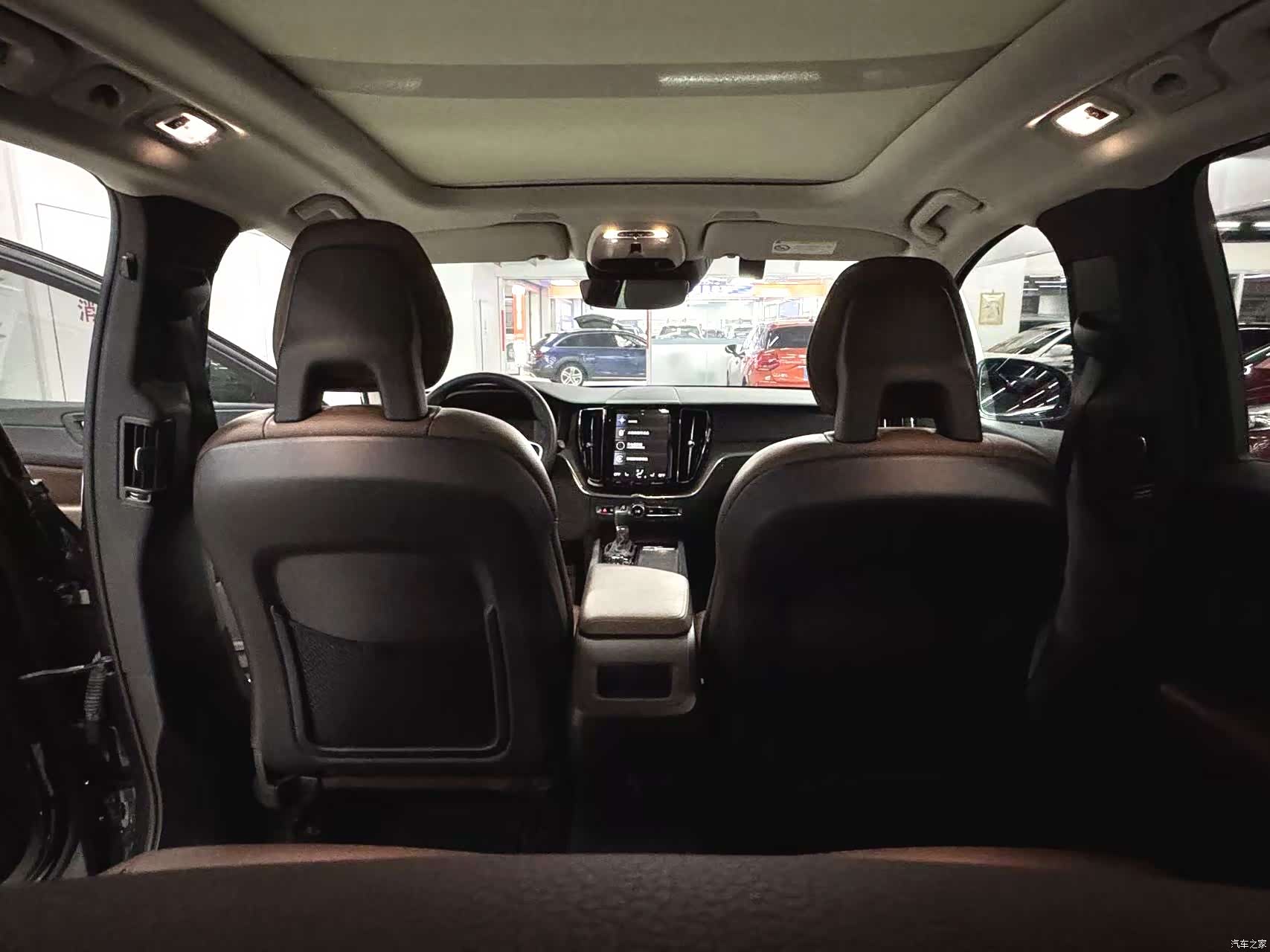 Volvo XC60, 2018 16