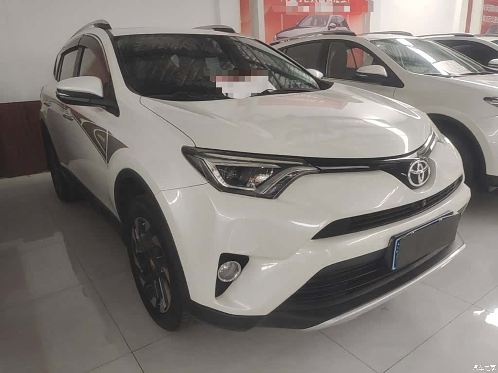 Toyota RAV4, 2017 4