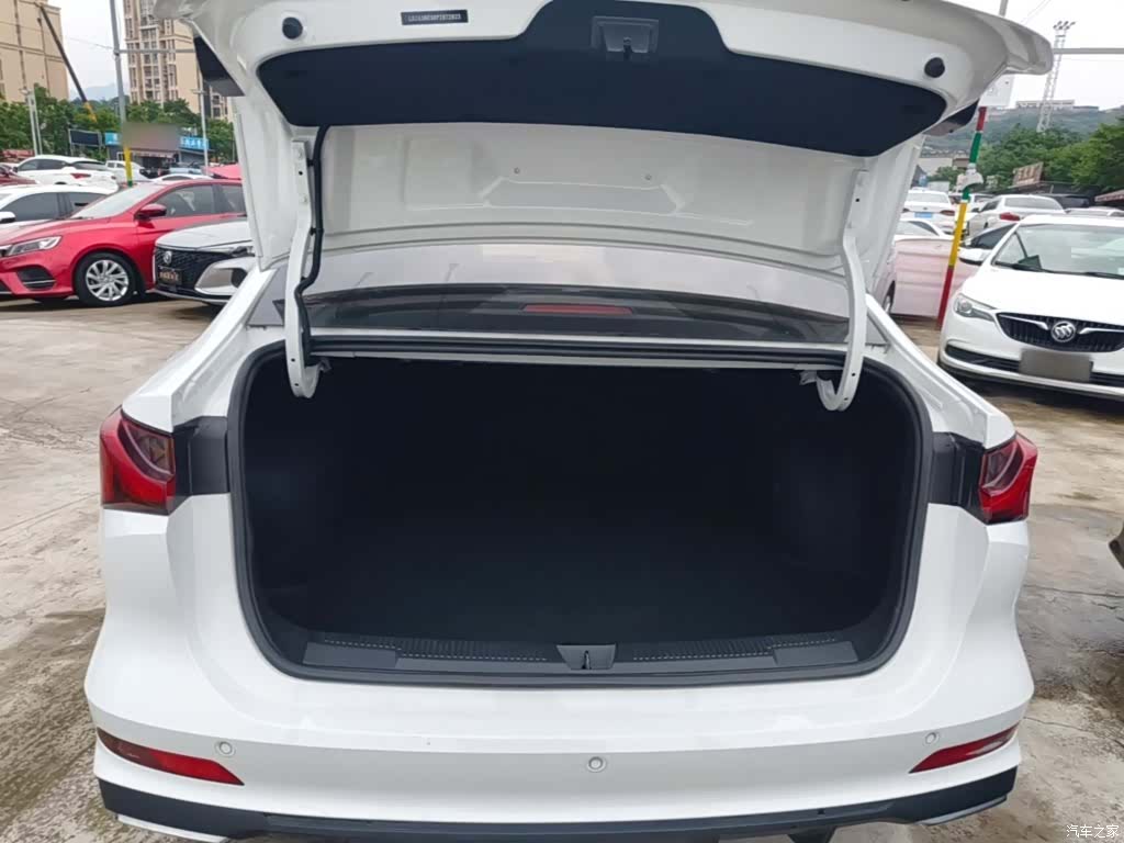 Roewe i5, 2024 19