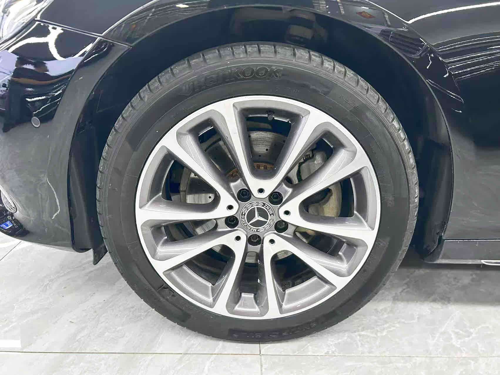 Mercedes-Benz E-Class, 2018 24