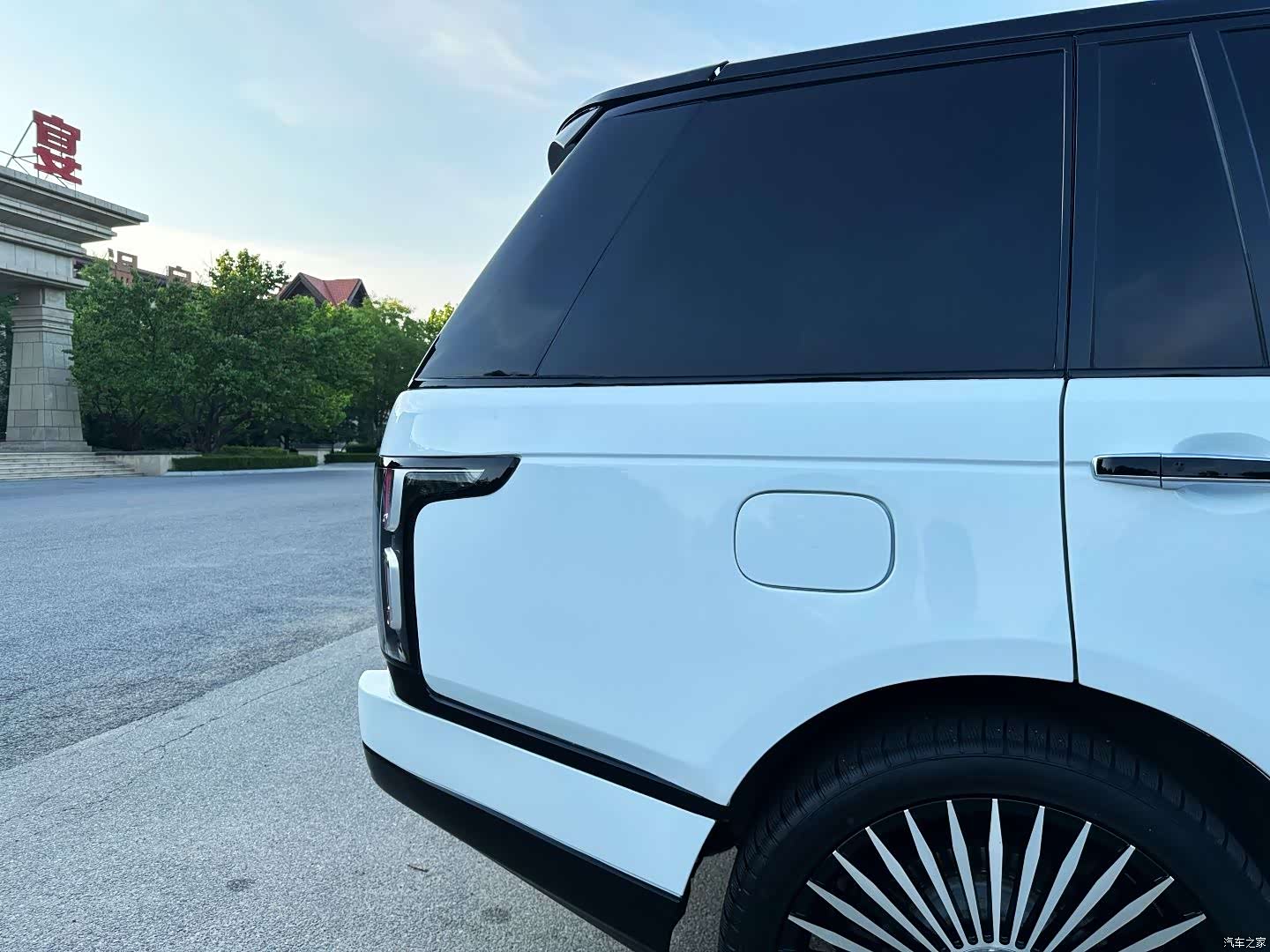 Land Rover Range Rover, 2010 8