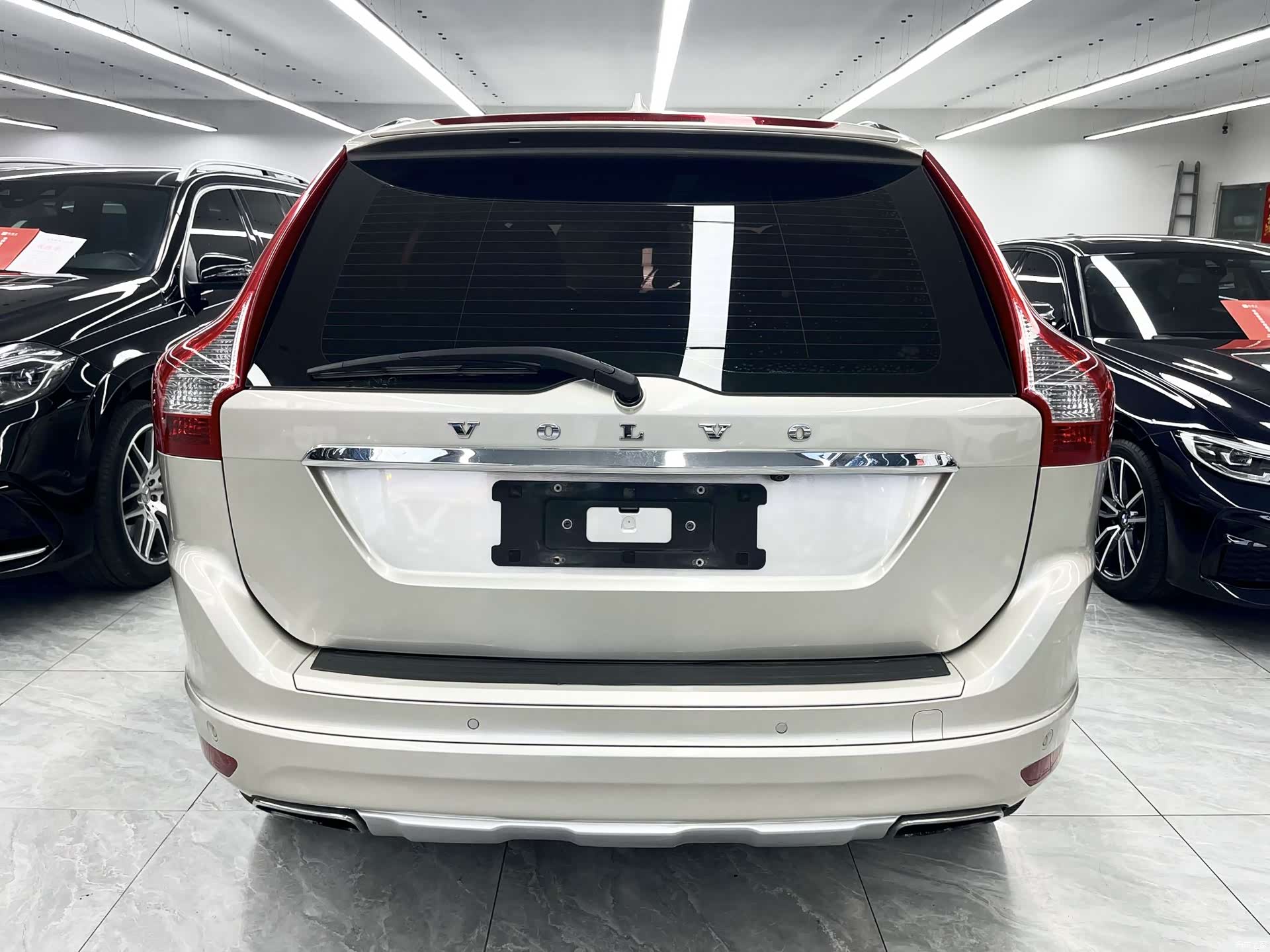 Volvo XC60, 2017 все фото