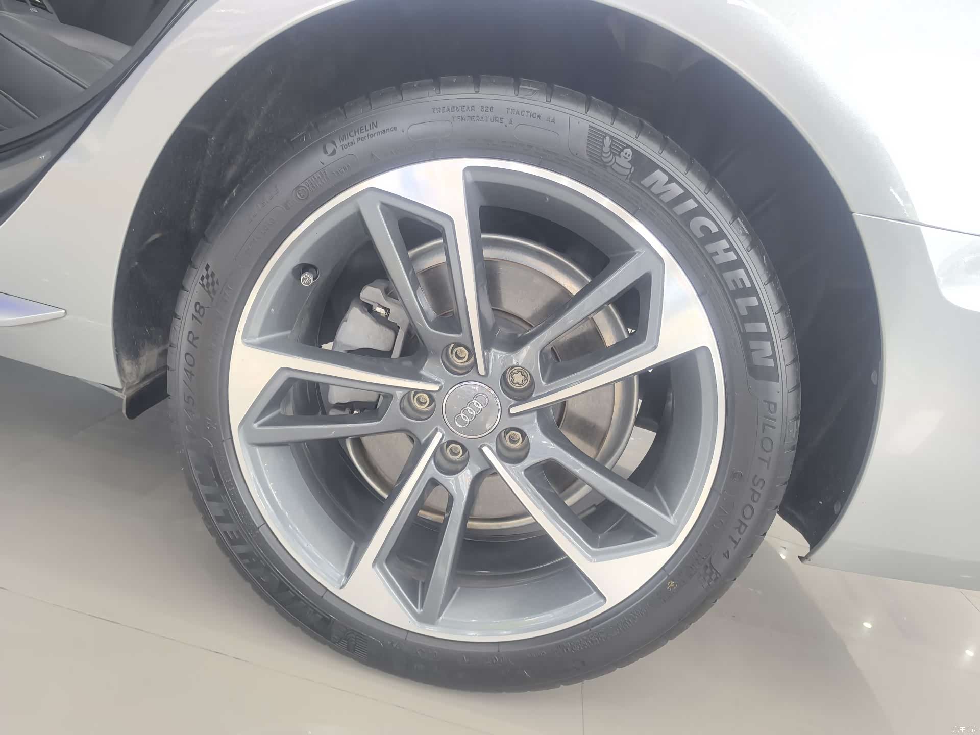 Audi A4L, 2022 16