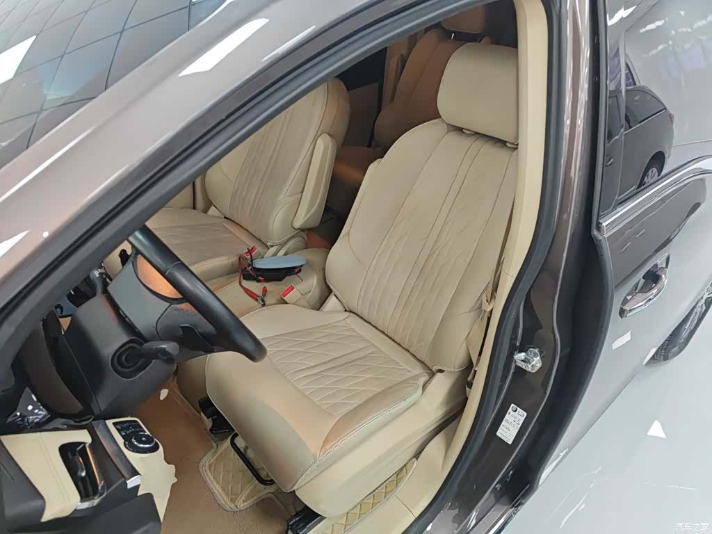 Buick GL8, 2023 11