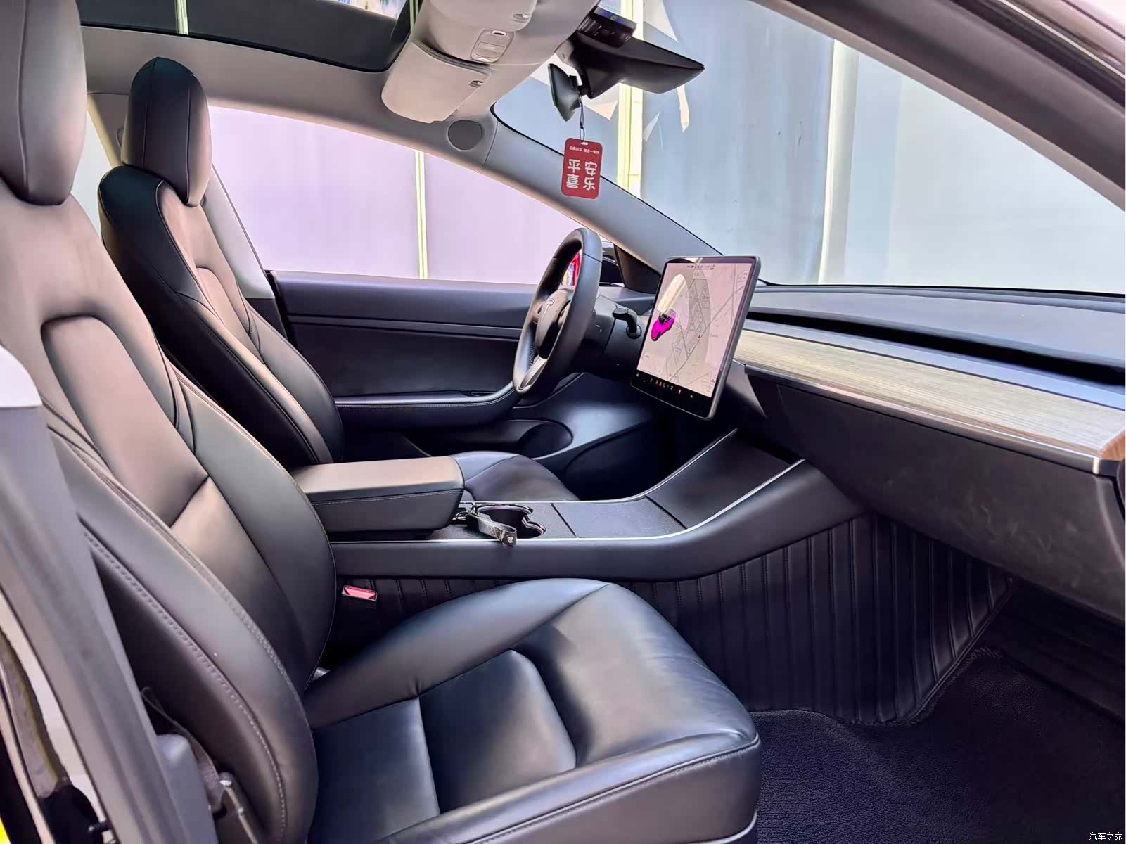 Tesla Model 3, 2020 10