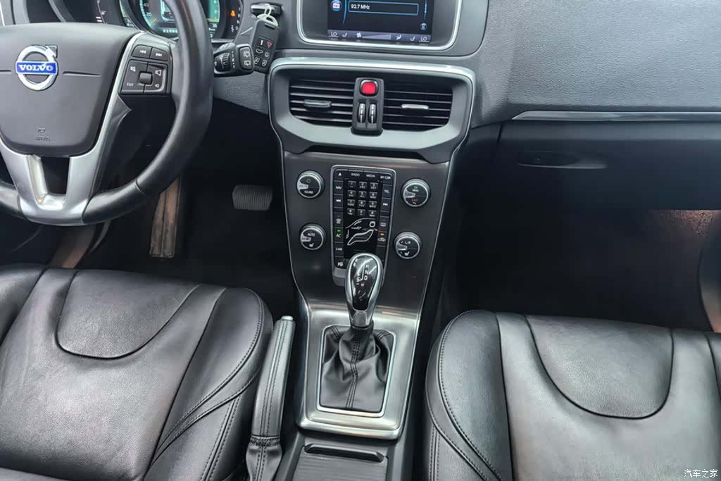 Volvo V40, 2014 16