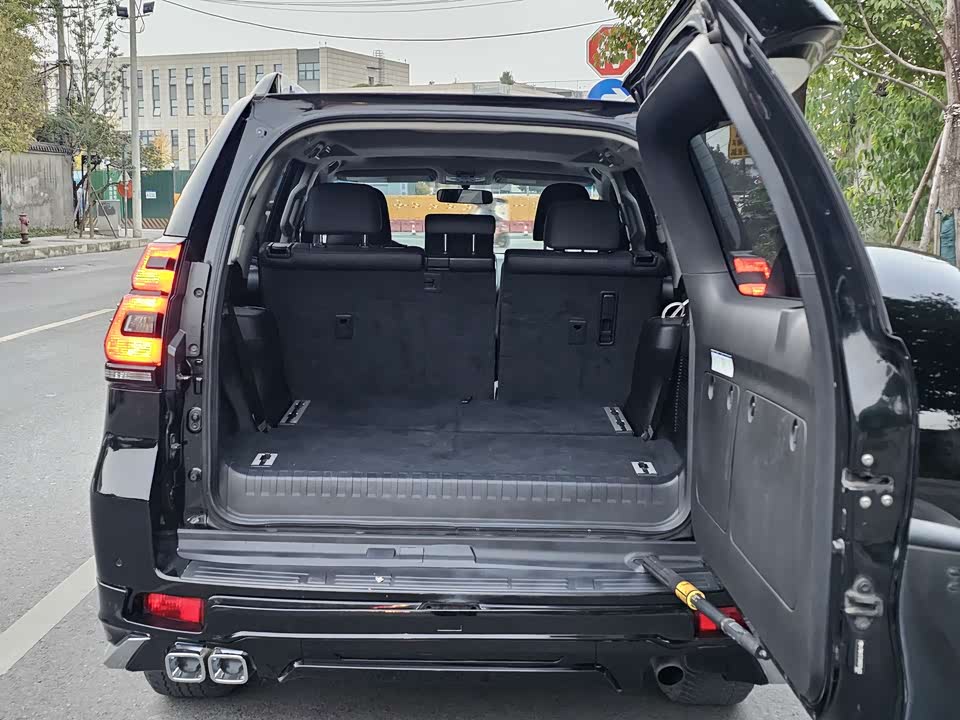 Toyota Prado