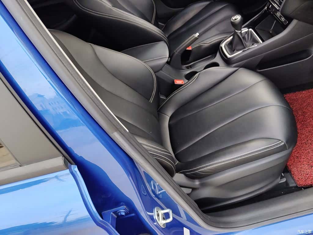 Roewe i5, 2019 17