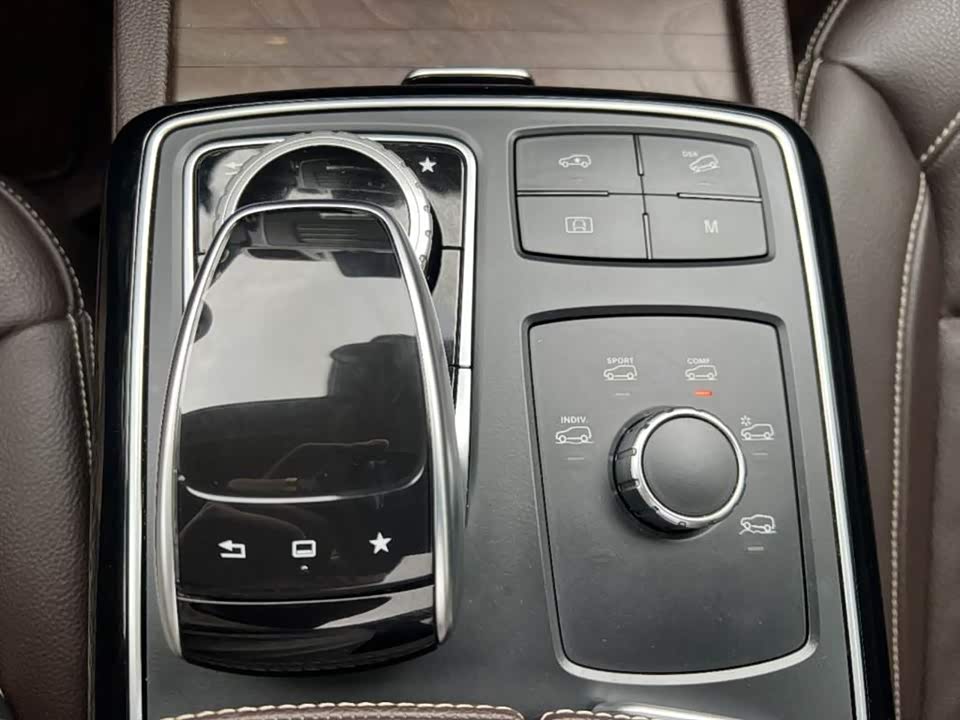 Mercedes-Benz GLE Mercedes-Benz GLE