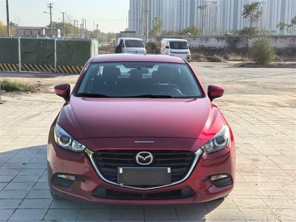 Mazda 3 Angkesaila