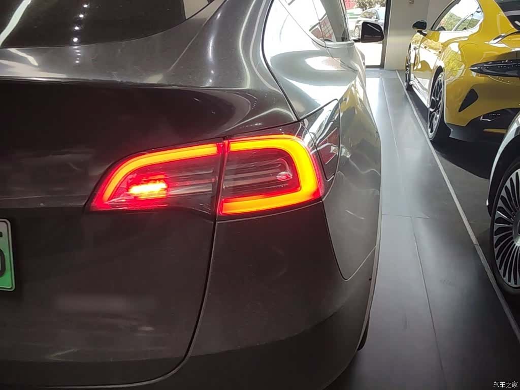 Tesla Model Y, 2022 8