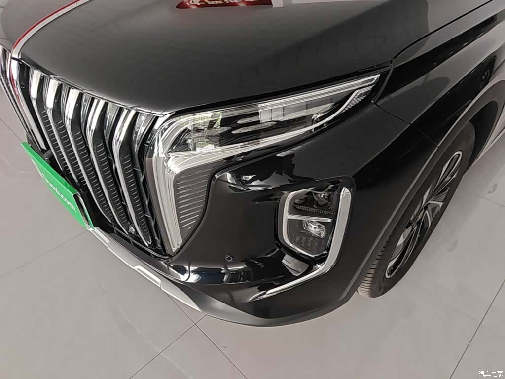 Hongqi HS7, 2025 24