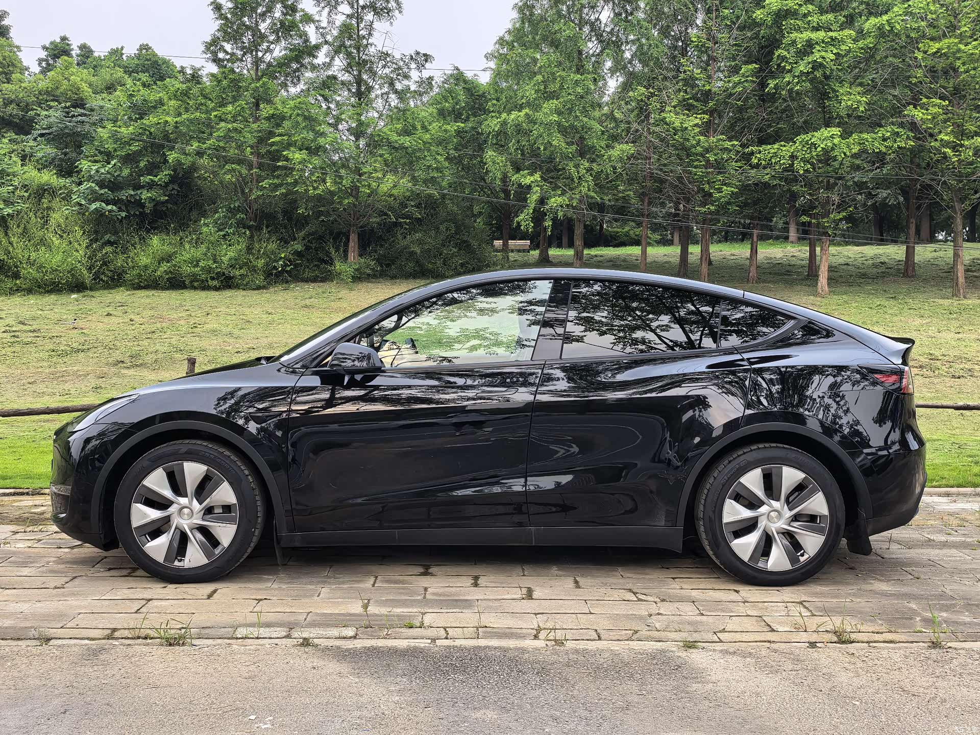Tesla Model Y, 2021 20