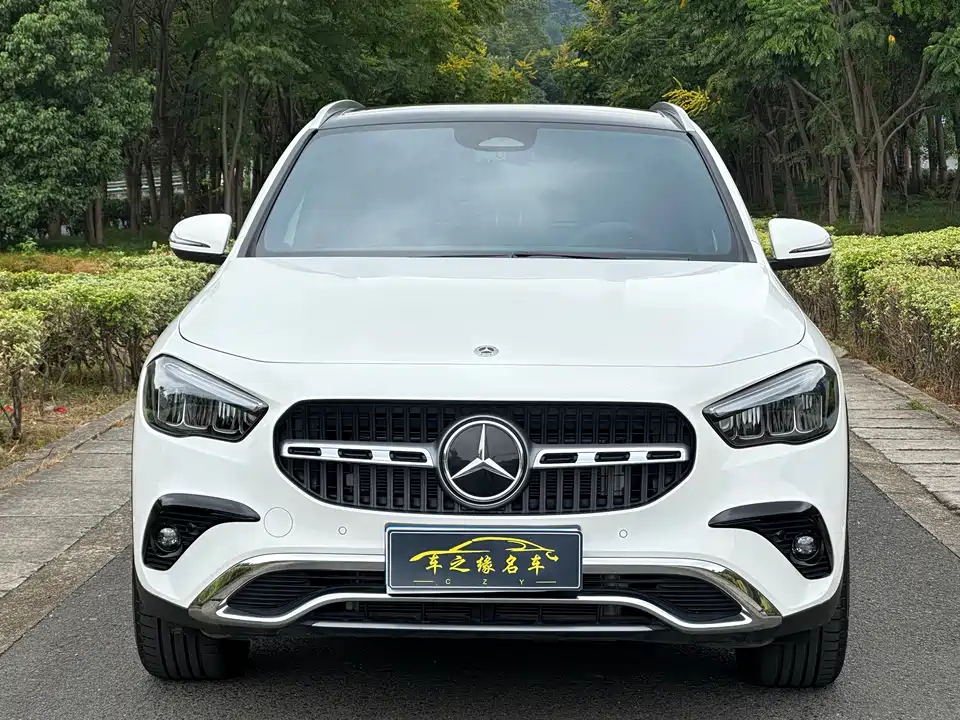 Mercedes-Benz GLA