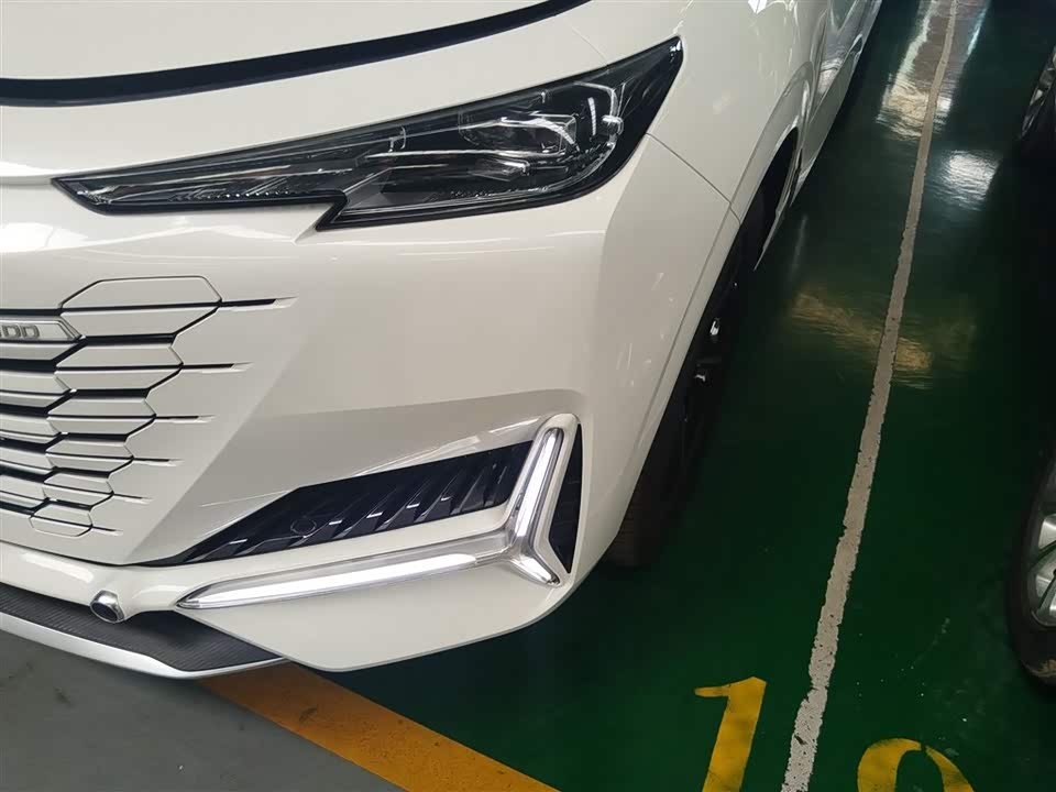 Changan UNI-K Smart iDD