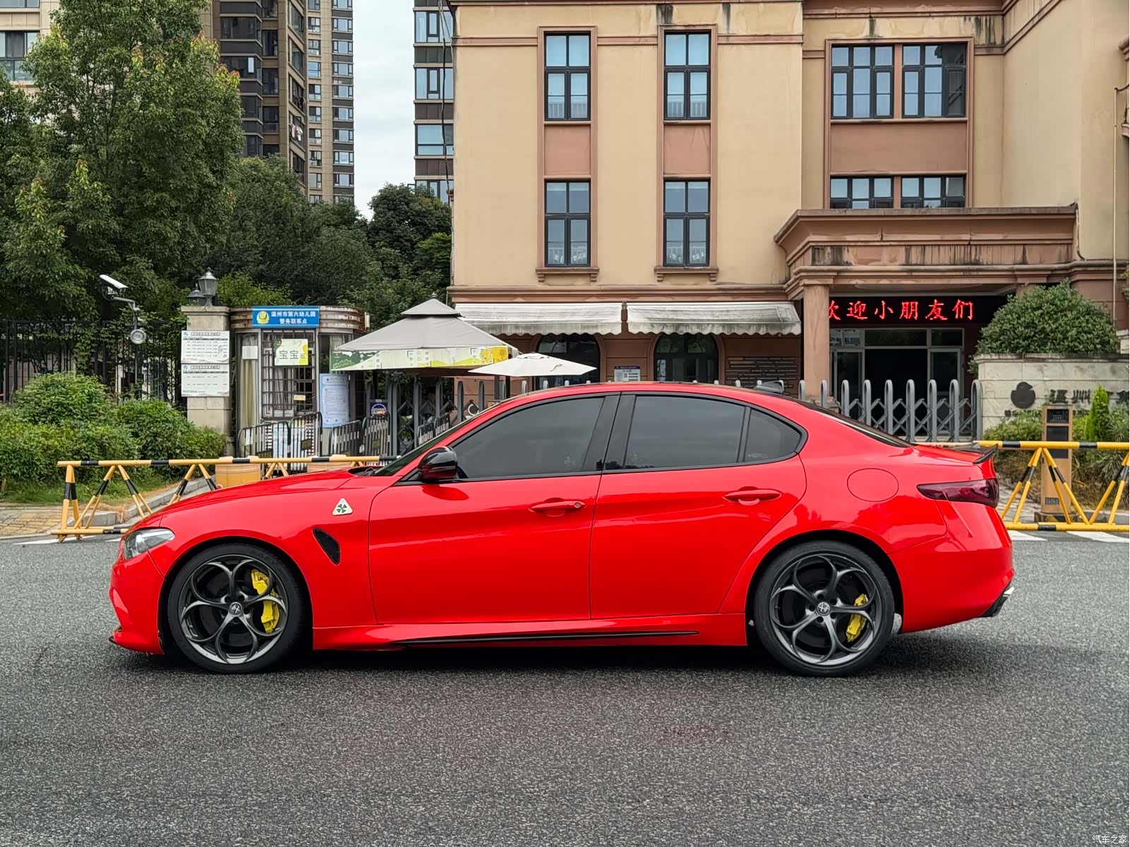 Alfa Romeo Giulia, 2017 16