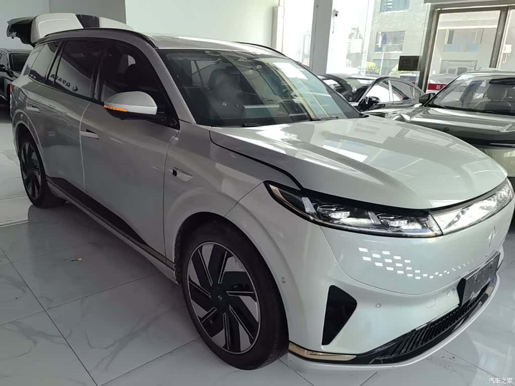 DongFeng eπ008, 2024 4