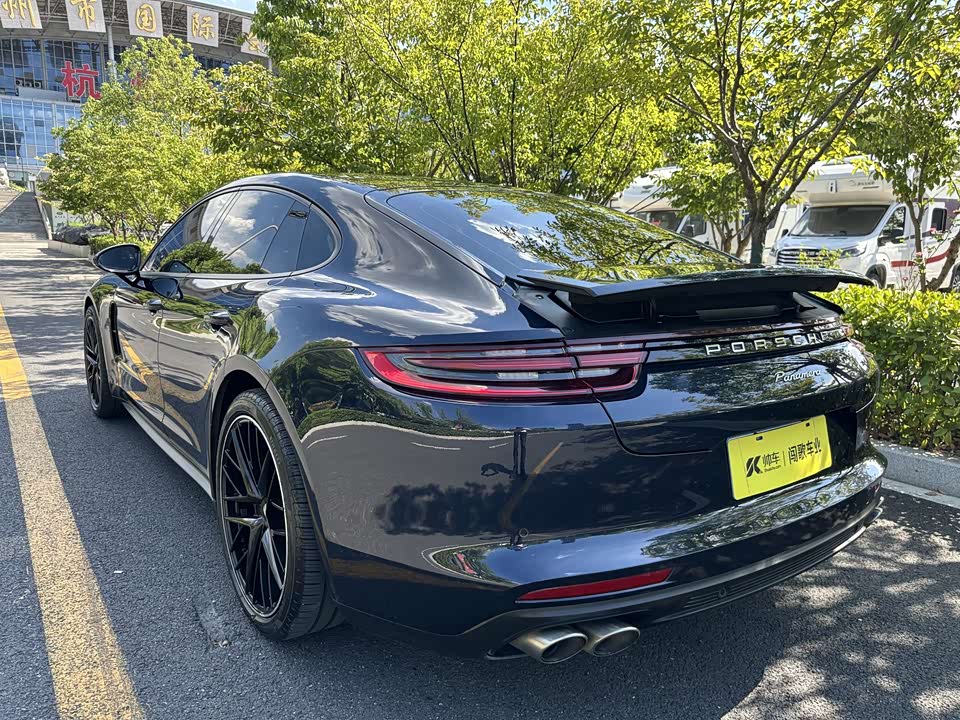 Porsche Panamera