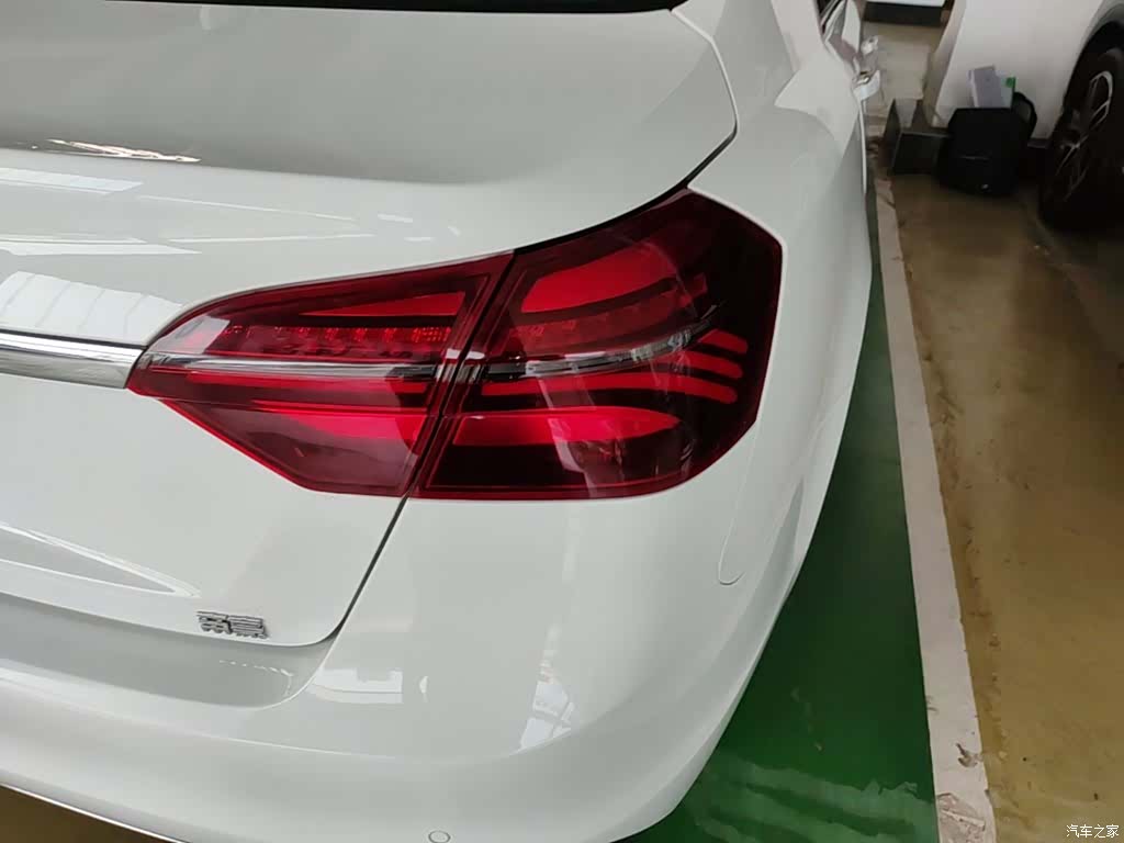 Geely Emgrand, 2019 8