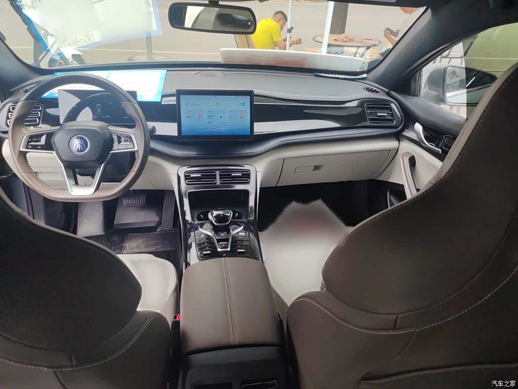 BYD Qin, 2023 12