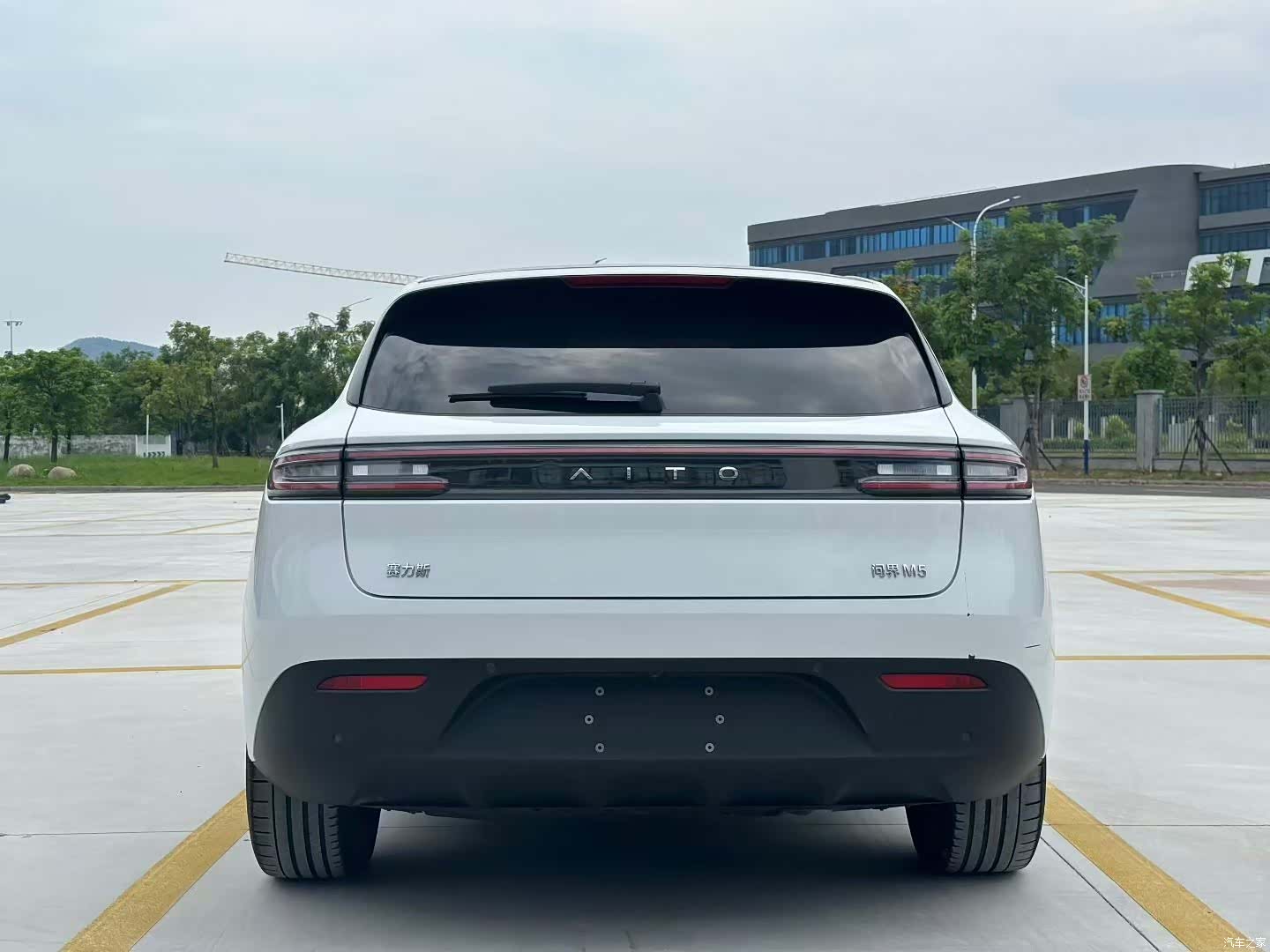AITO M5, 2022 9