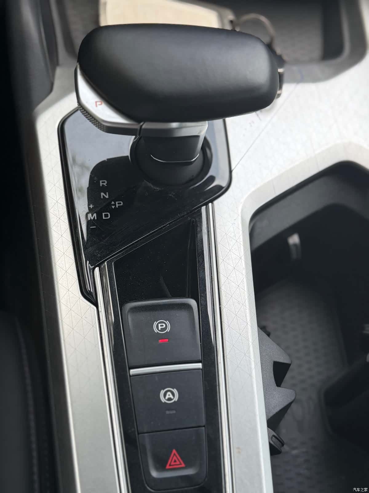 Geely Preface, 2024 14