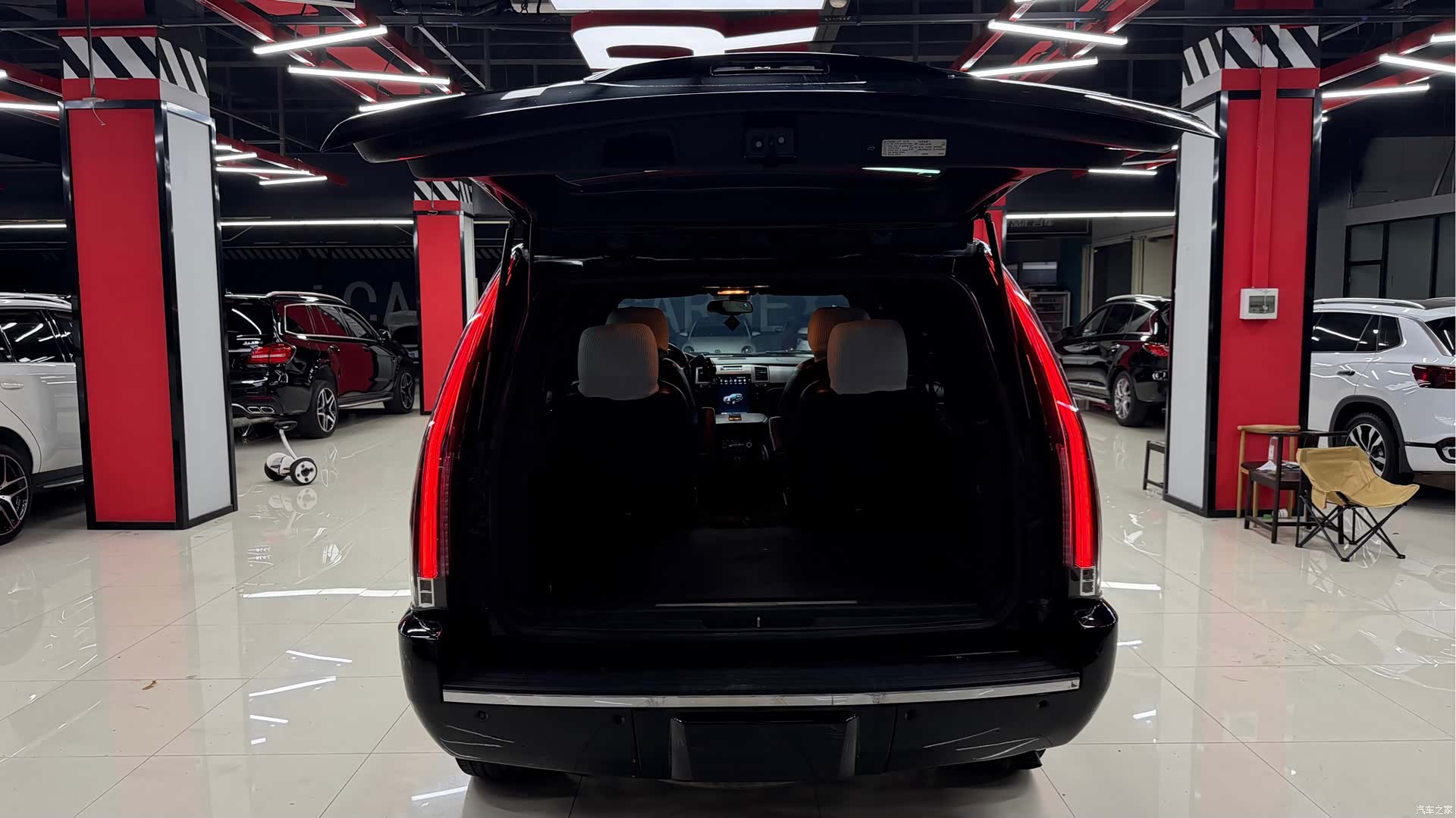 Cadillac Escalade, 2008 10