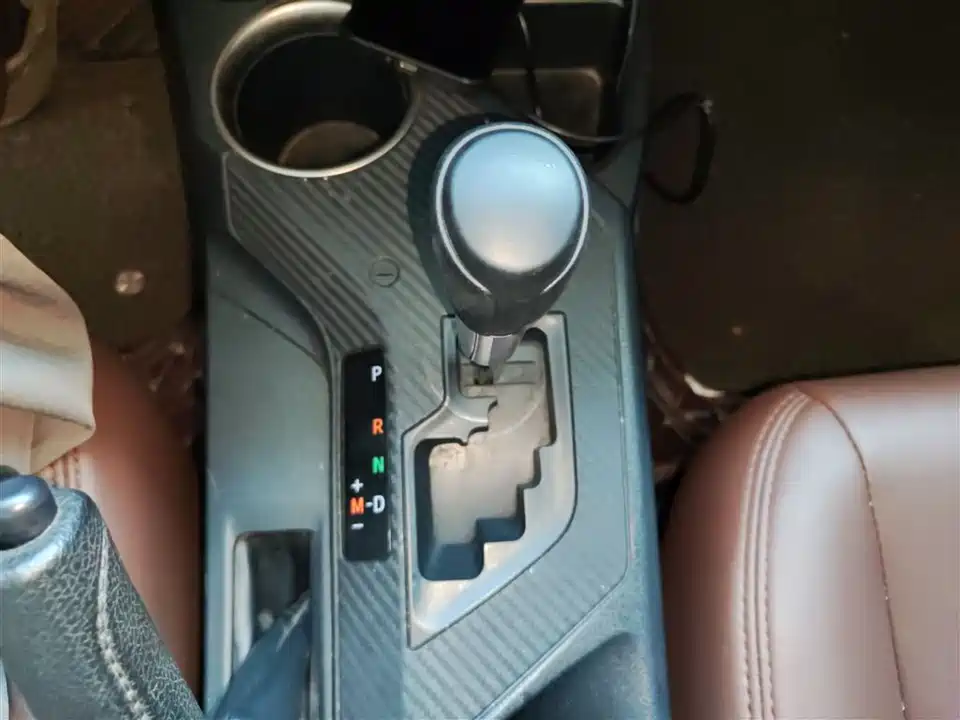 Toyota RAV4 Rongfang