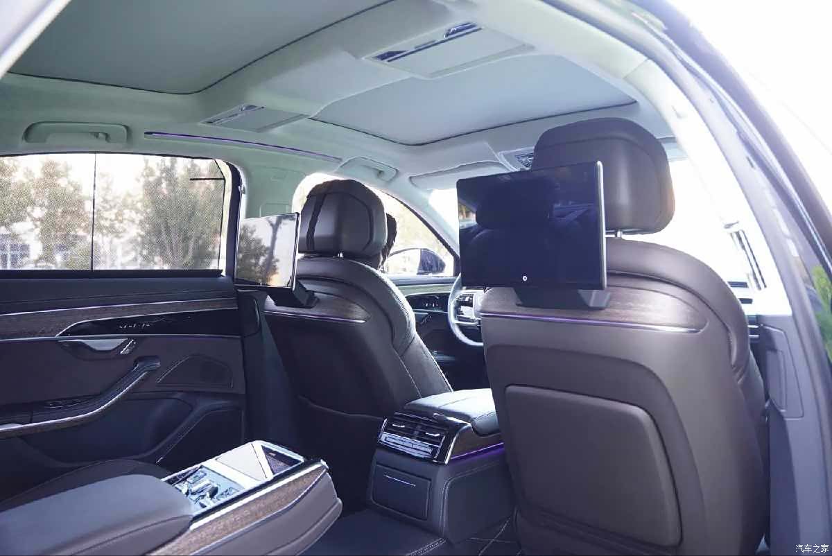 Audi A8L, 2024 25