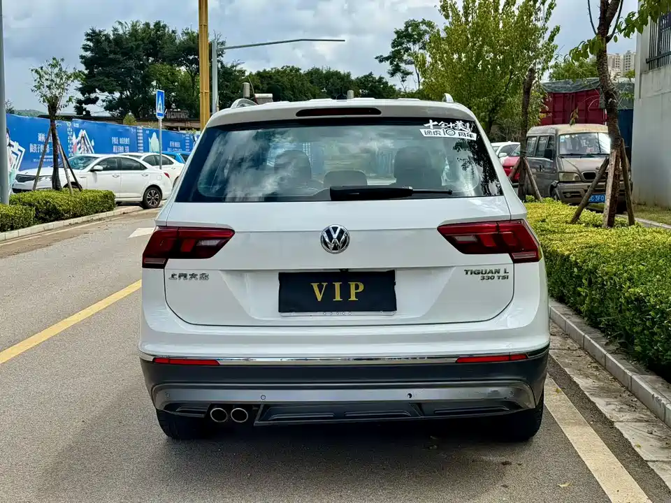 Volkswagen Tiguan L