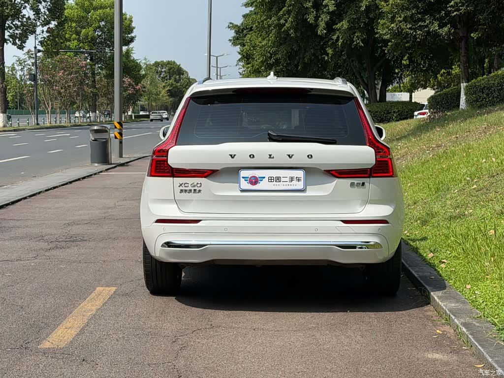 Volvo XC60, 2022 все фото