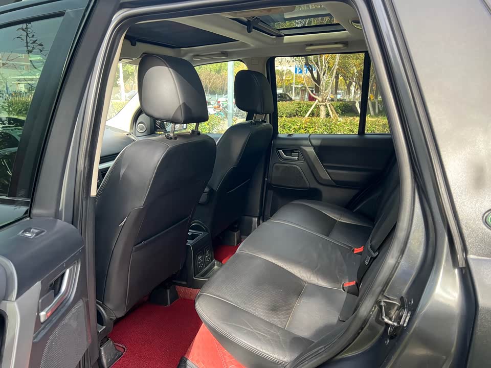 Land Rover Freelander 2