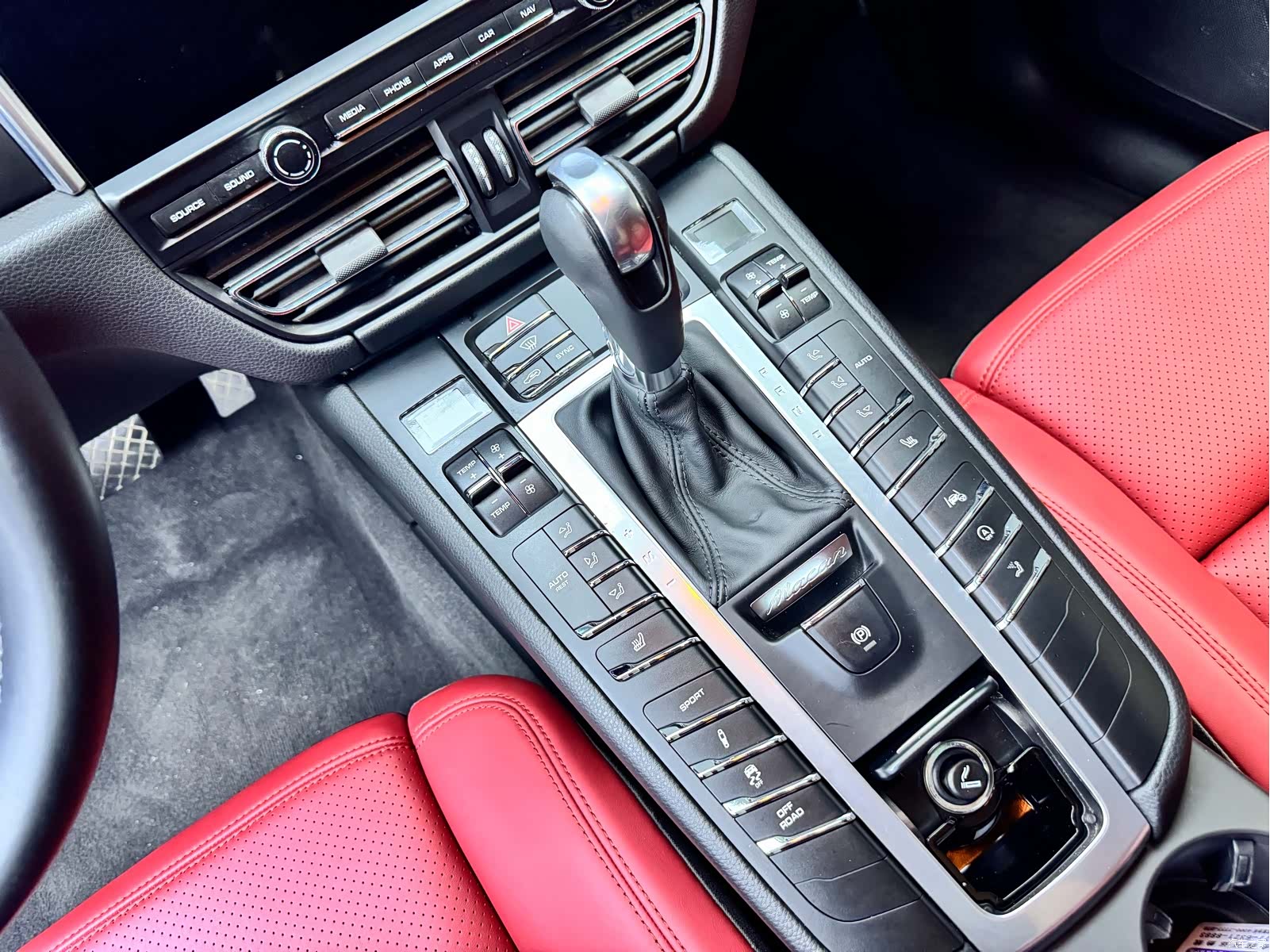Porsche Macan, 2021 9