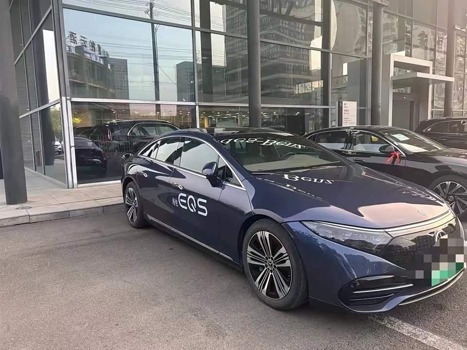 Mercedes-Benz EQS Mercedes-Benz EQS