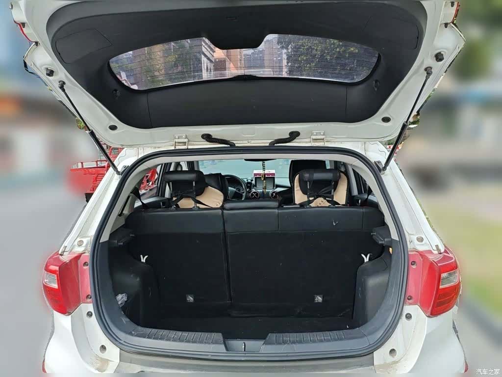 BAIC X25, 2017 20