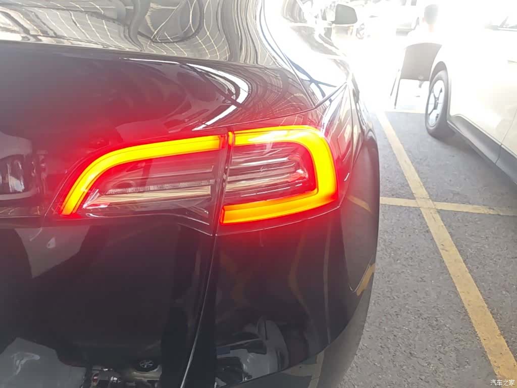 Tesla Model Y, 2021 8
