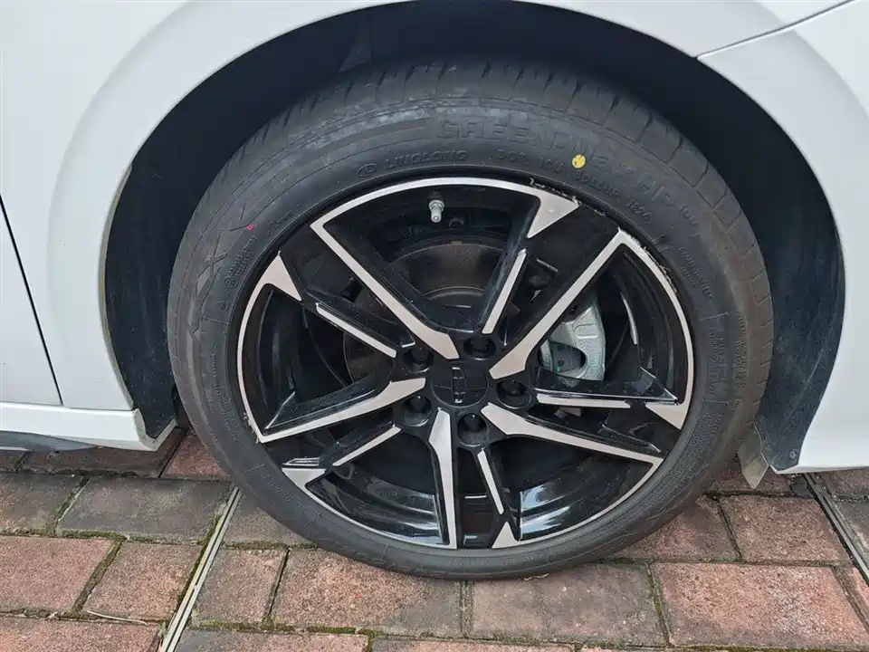 Geely Binrui