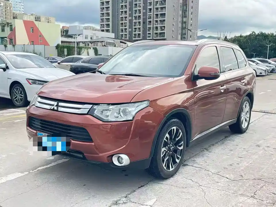 Mitsubishi Outlander