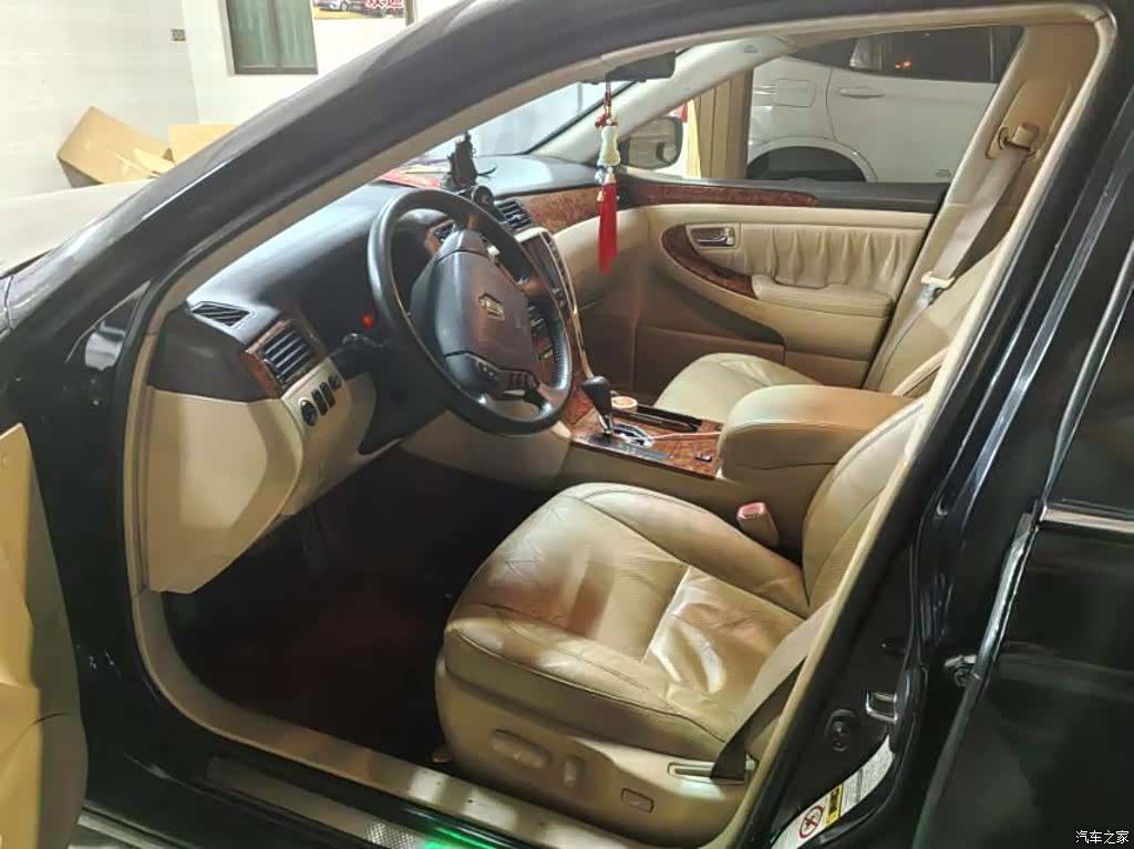 Toyota Crown, 2009 4