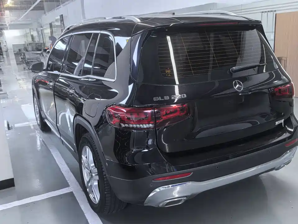 Mercedes-Benz GLB Mercedes-Benz GLB
