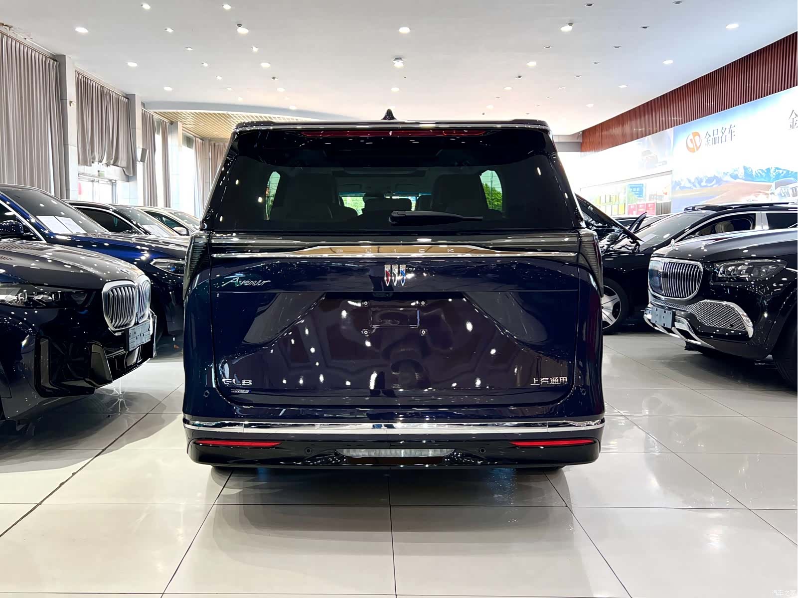 Buick GL8, 2025 все фото