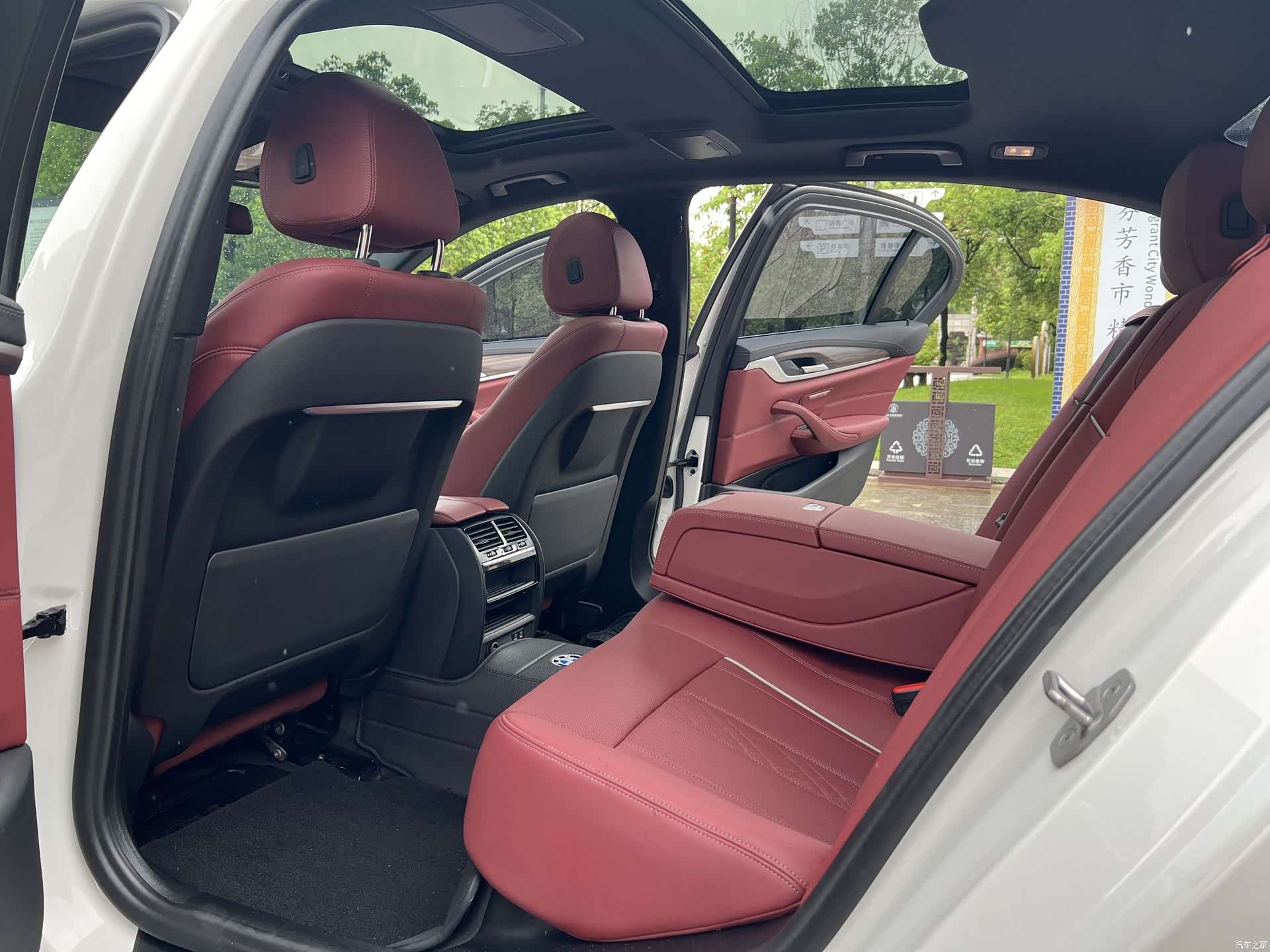 BMW 5 Series, 2022 14