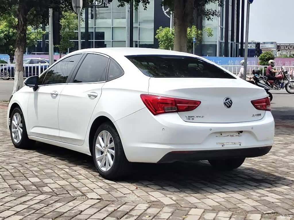 Buick Verano, 2018 6