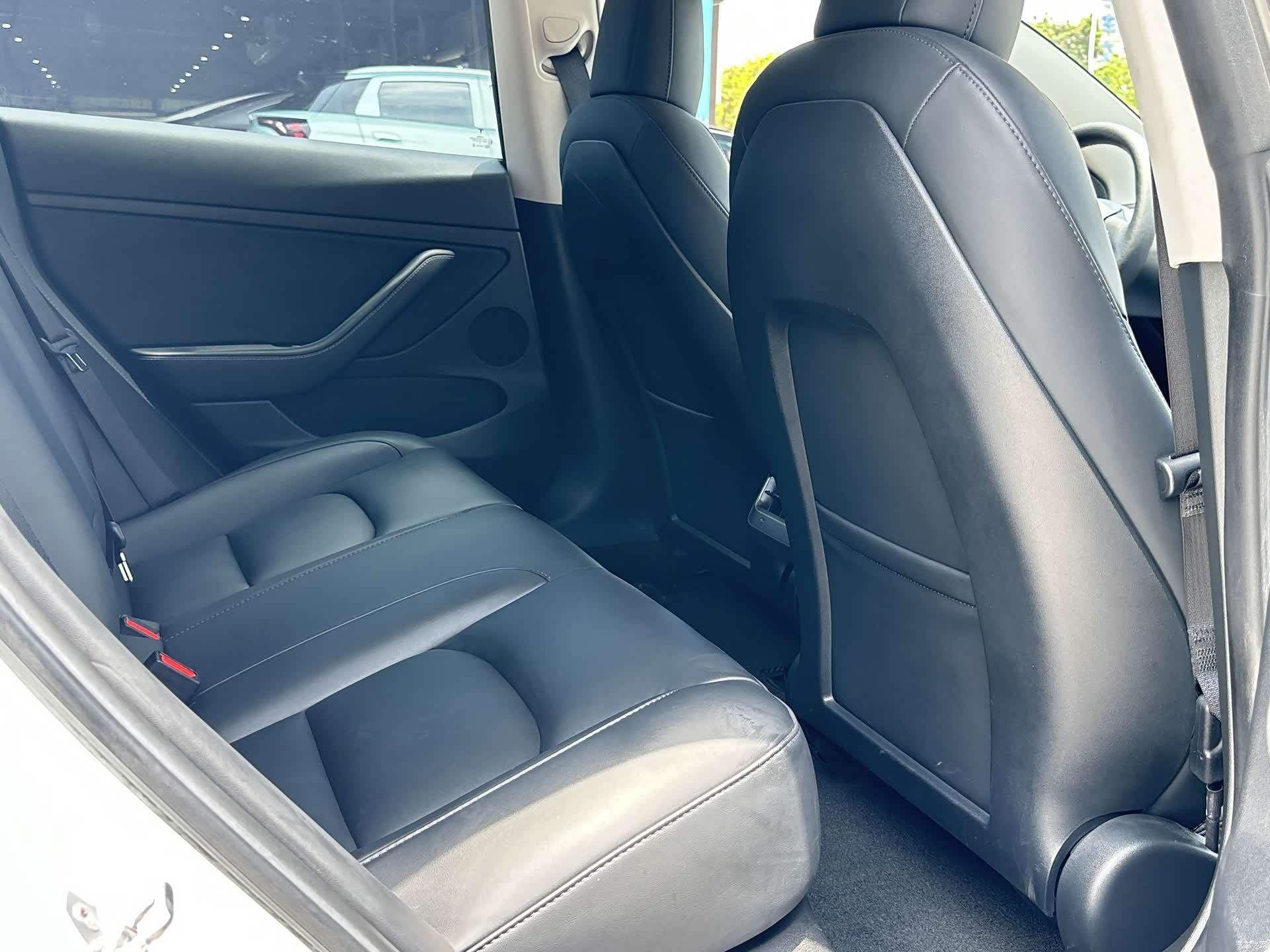 Tesla Model 3, 2021 10
