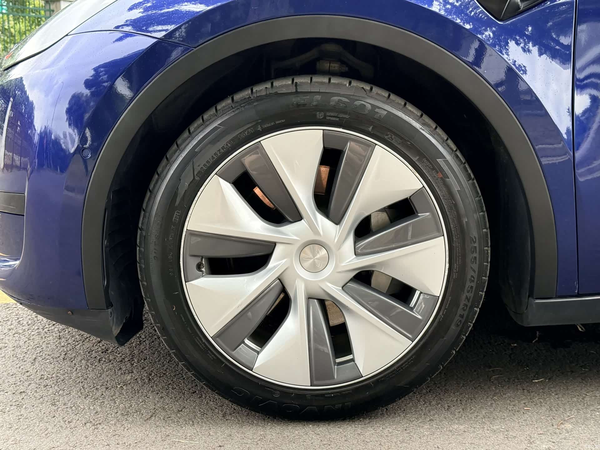 Tesla Model Y, 2023 8