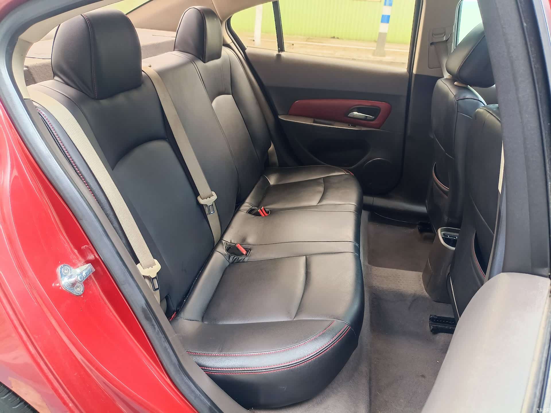 Chevrolet SE, 2016 32