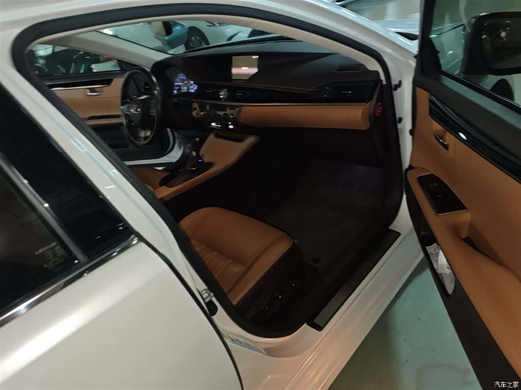 Lexus ES, 2016 20