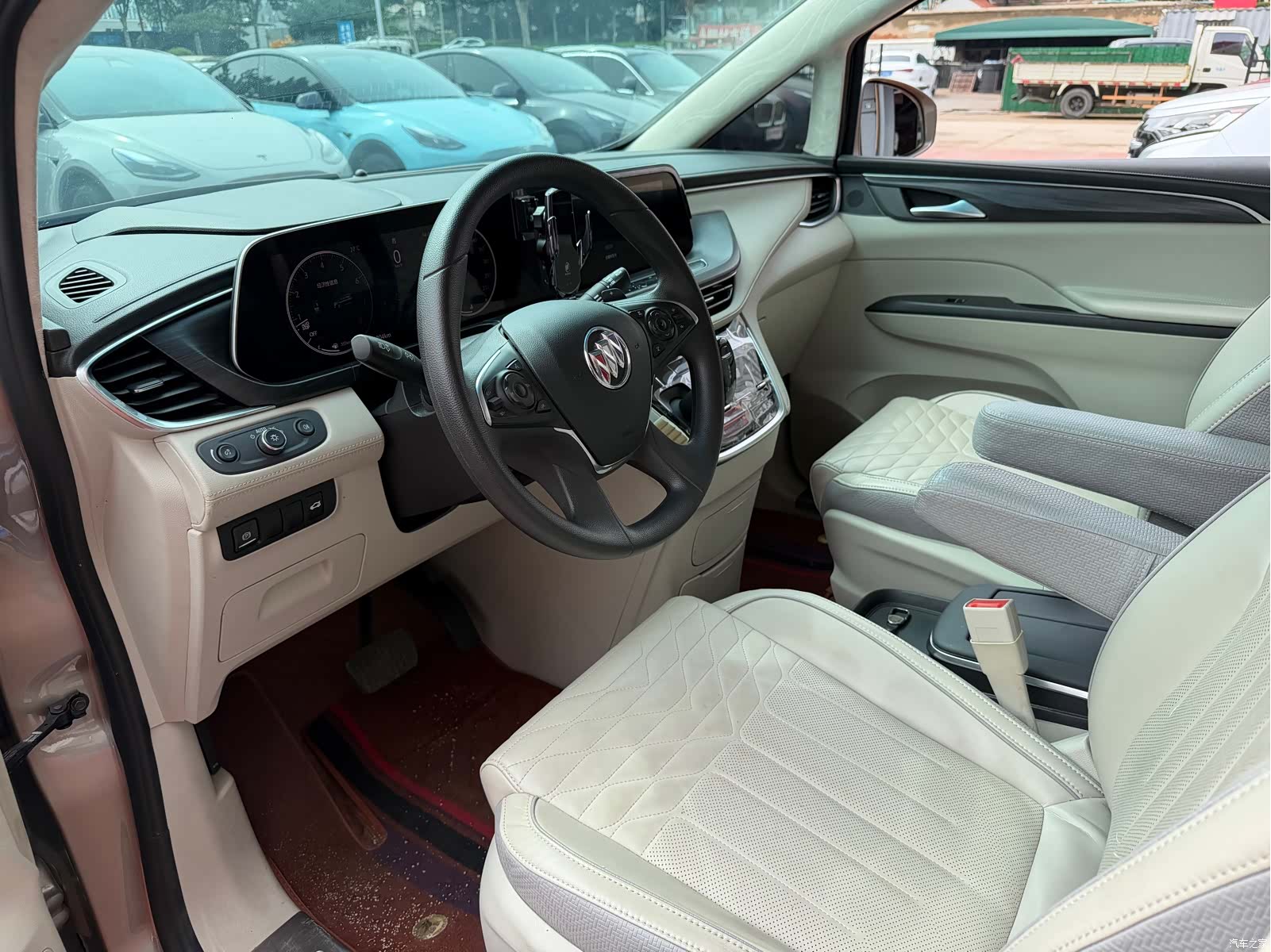 Buick GL8, 2022 7