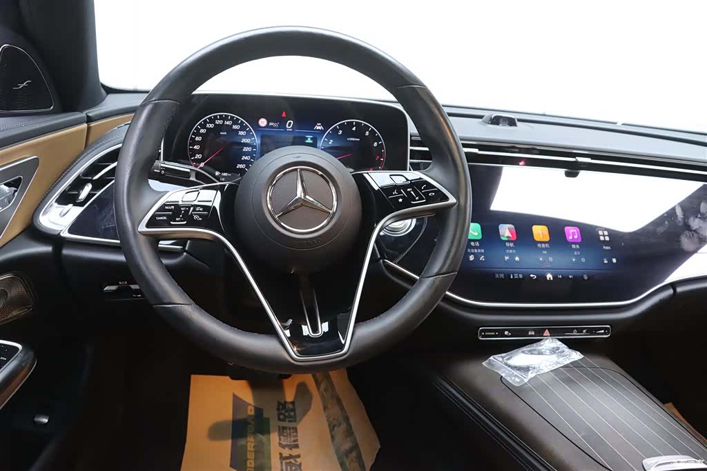 Mercedes-Benz E-Class, 2024 29